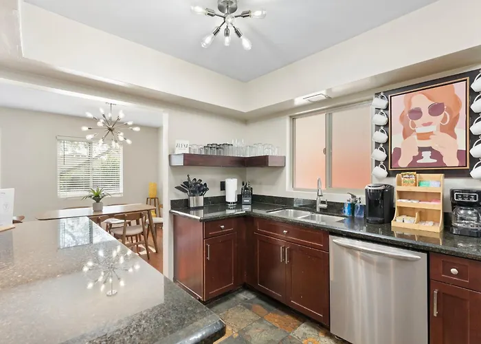 Sunburst Escape L Walk To Grocery L Pool L Hot Tub Scottsdale