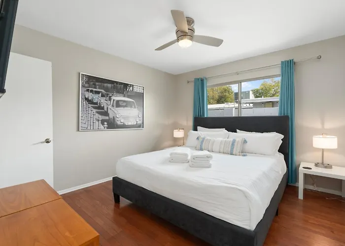 Sunburst Escape L Walk To Grocery L Pool L Hot Tub *
