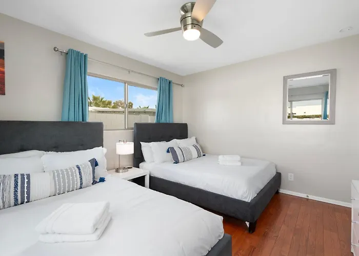 Holiday home Sunburst Escape L Walk To Grocery L Pool L Hot Tub Scottsdale